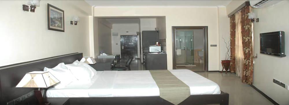 דאר א-סאלאם Hotel Sapphire מראה חיצוני תמונה
