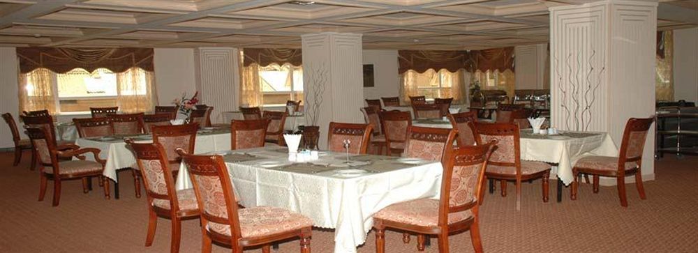דאר א-סאלאם Hotel Sapphire מראה חיצוני תמונה
