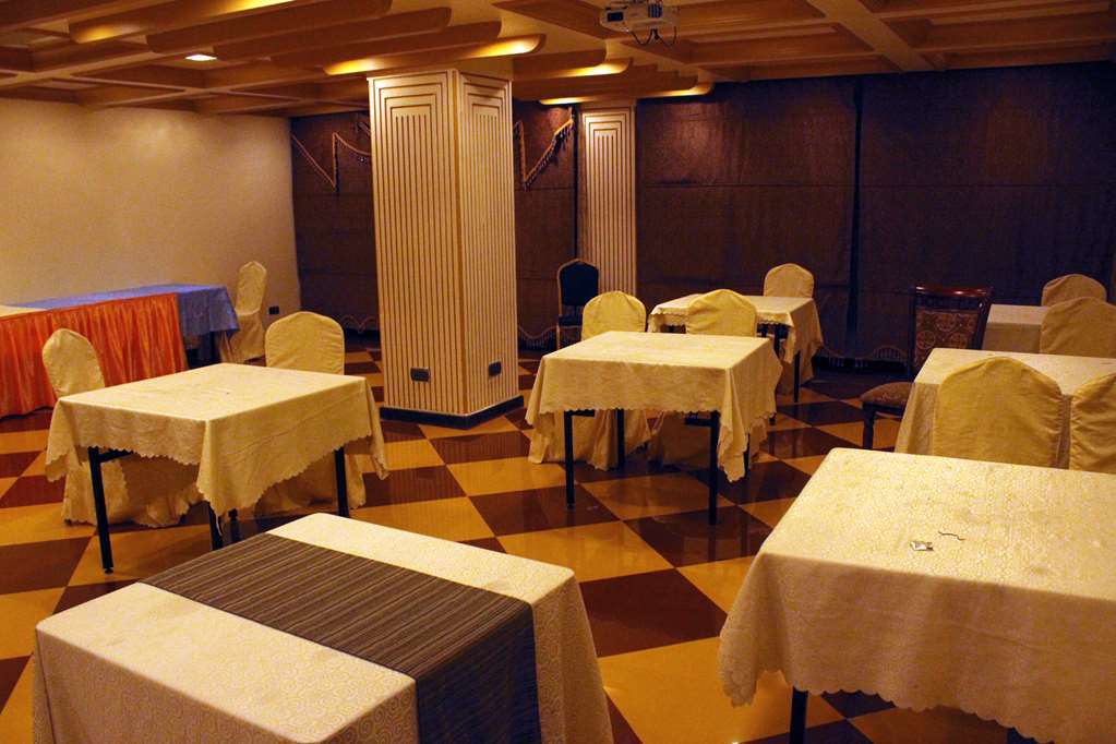 דאר א-סאלאם Hotel Sapphire מתקנים תמונה